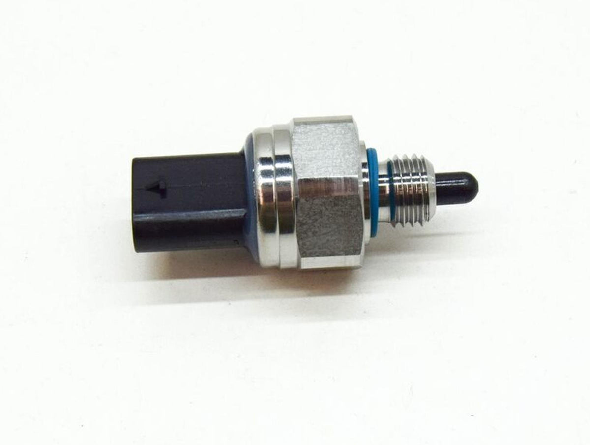 7015834